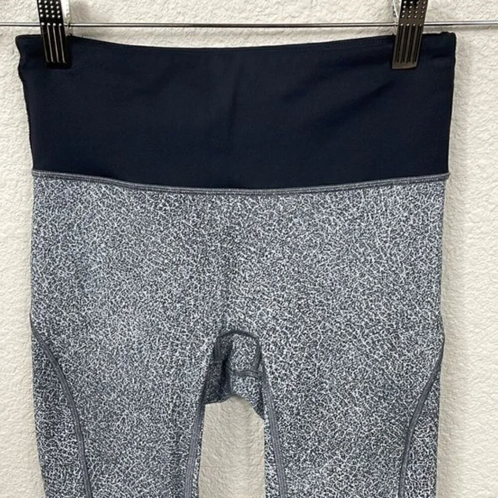 Lululemon Run The Day Crop 23
